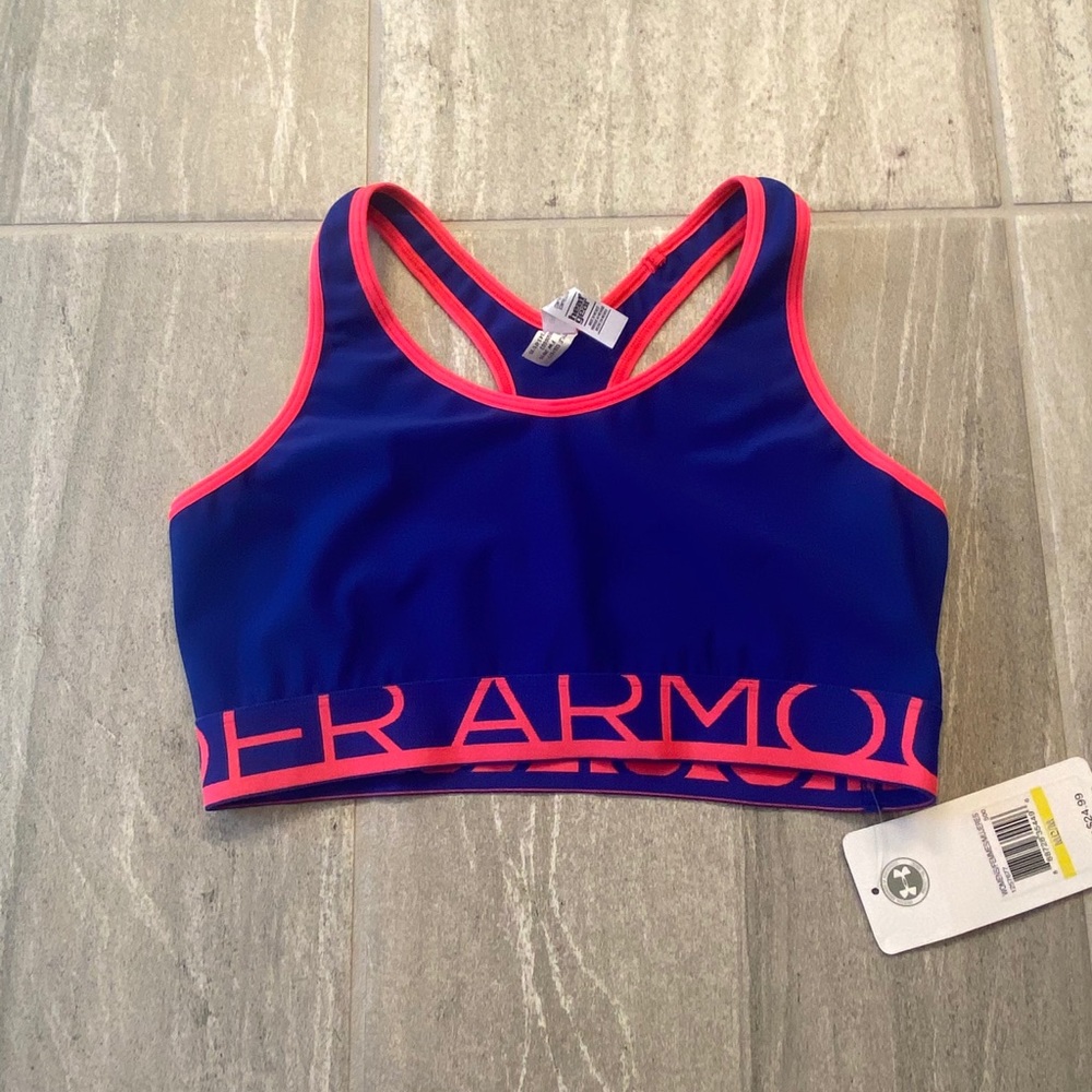 Underarmour sports bra - Size M